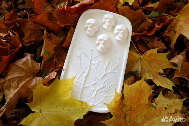 Поднос барельеф