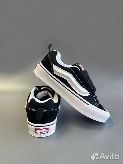 Кроссовки женские vans