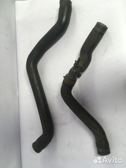 Патрубок системы охлаждения VolksWagen Golf 4