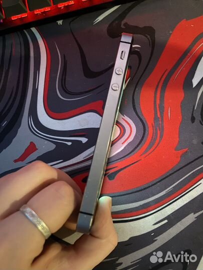 iPhone 5S, 16 ГБ