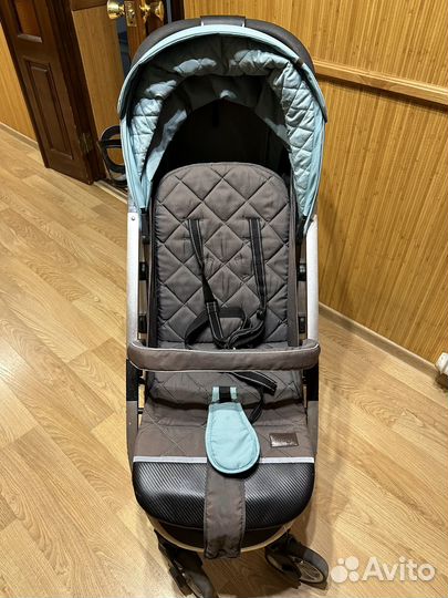 Коляска прогулочная