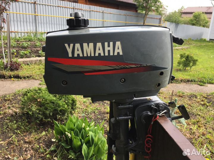 Лодочный мотор Yamaha 2