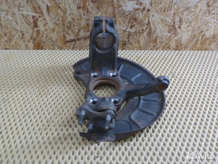 Кулак поворотный передний правый Audi A3 8PA Sportback 2004-2013 (1K0407256AA)