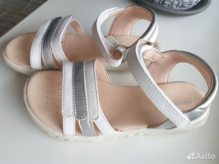 Сандалии Geox для девочки 31 размер