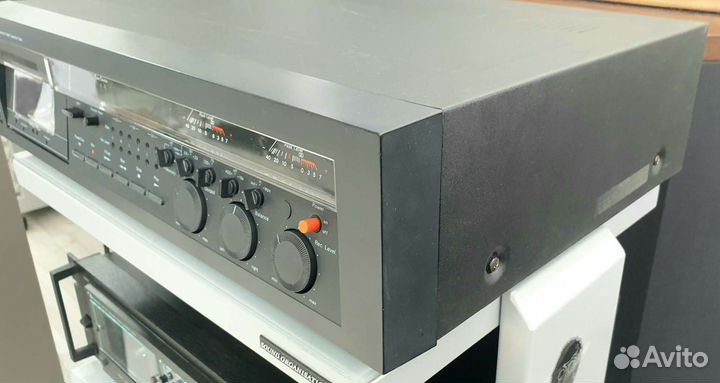 Кассетная дэка Nakamichi 581