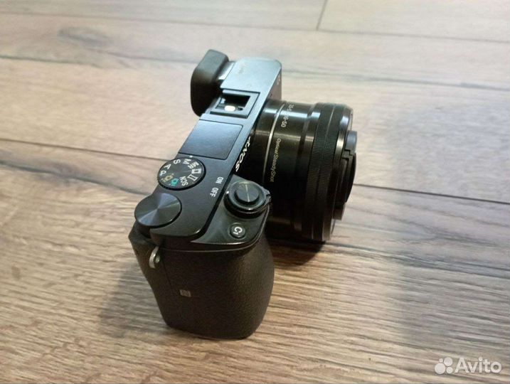 Продам Sony alpha 6000 a6000