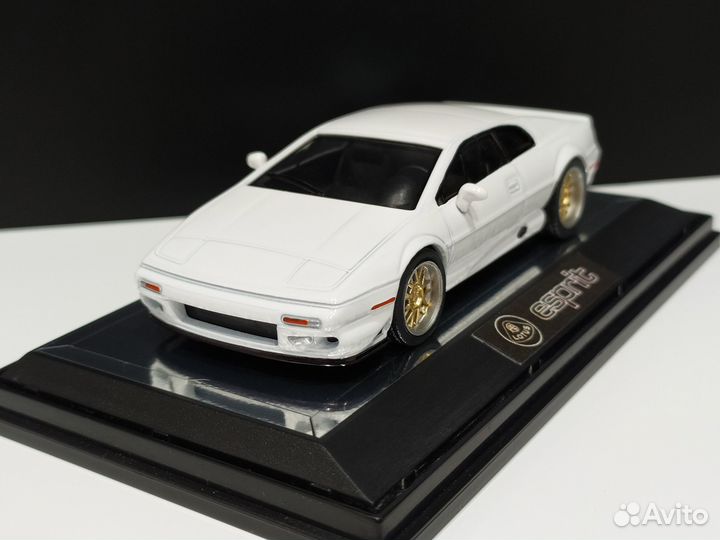1:43 Lotus Esprit V8