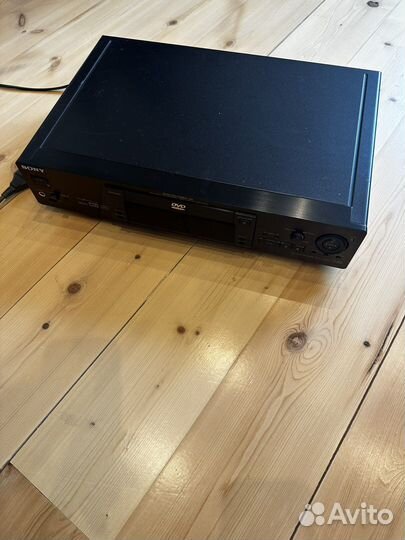 CD/DVD плеер Sony DVP-S725D
