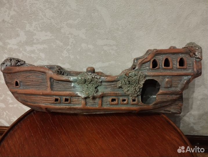 Корабль в аквариум