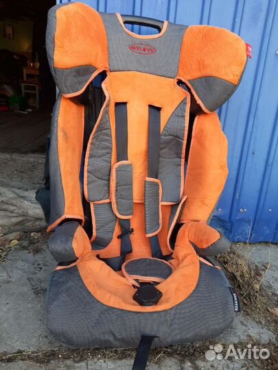 Детское автомобильное кресло
