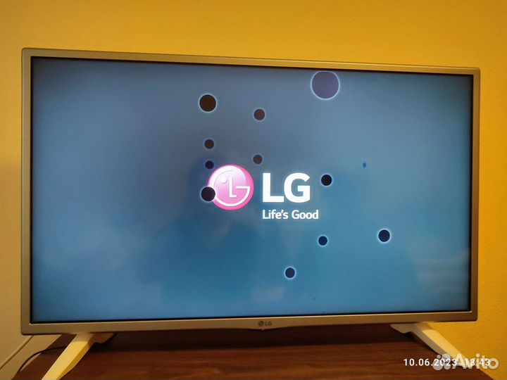 LG Телевизор ЖК 32 дюйма