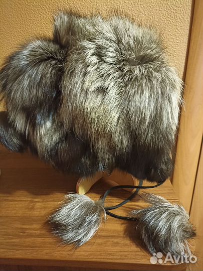 Шапка женская из натурального меха чернобурки