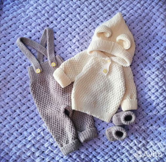 Вязаный костюм детский