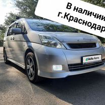 Toyota Isis 1.8 AT, 2006, 170 000 км, с пробегом, цена 1 120 000 руб.