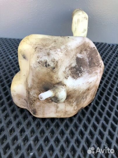 Масляный бачок Suzuki Lets 1/2