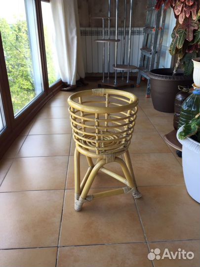 Цветочница из ротанга Индонезия