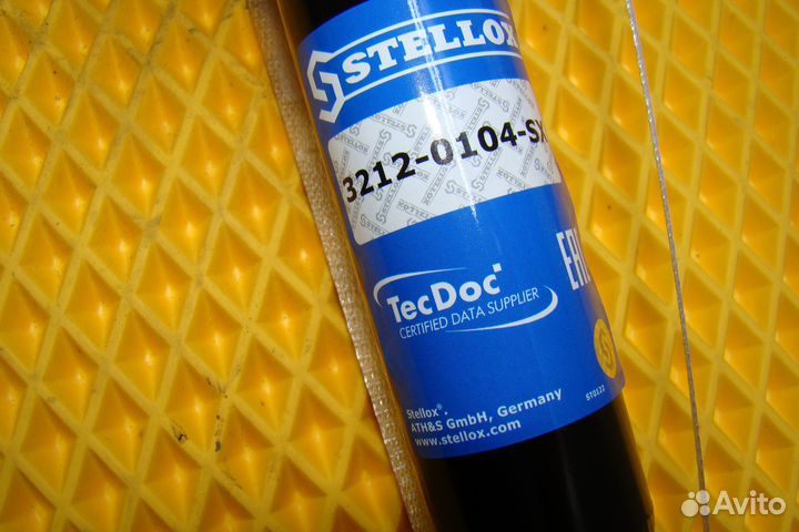 Амортизатор подвески задний Nissan Almera