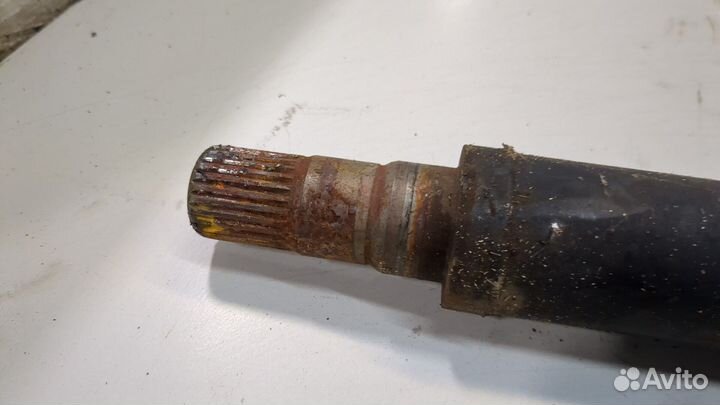 Полуось (приводной вал, шрус) правая передняя Volvo S80