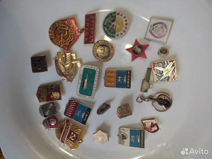 Значки и медали СССР