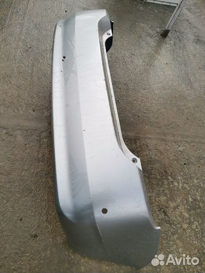 Бампер задний Toyota Prius NHW20