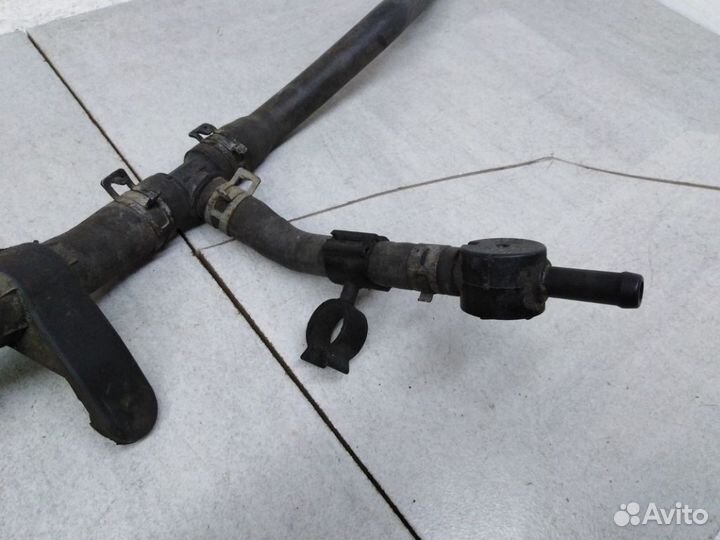 Патрубок системы охлаждения 7L6122447H