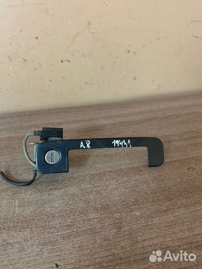 Накладка ручки наружней Audi A8