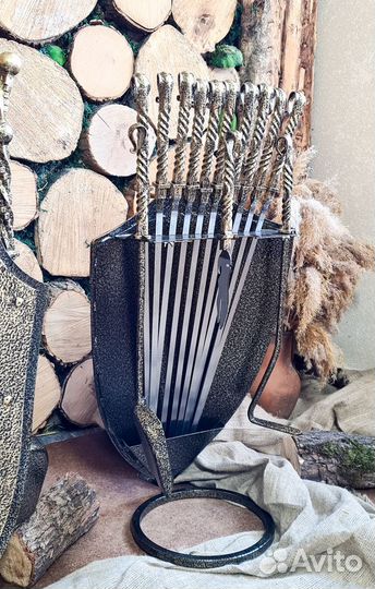 Подставка для шампуров Лев