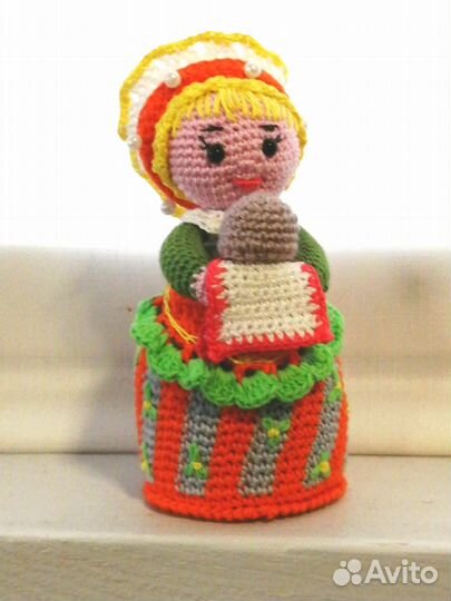 Казачка. Дымковская игрушка, вязаная