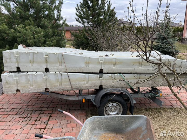 Понтон для гидроцикла