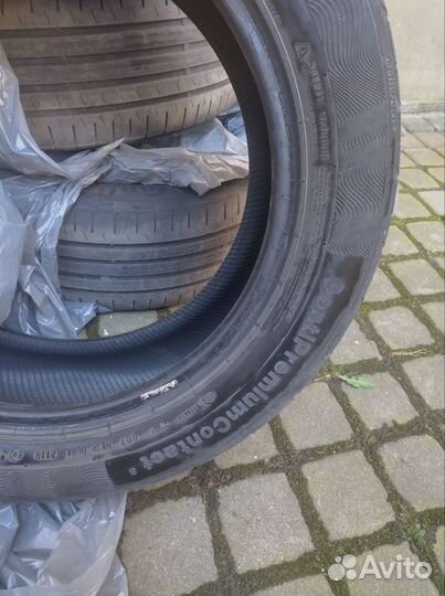 Continental ContiPremiumContact 5 215/55 R17 94W