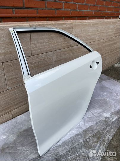 Дверь Камри 55 жемчуг левый