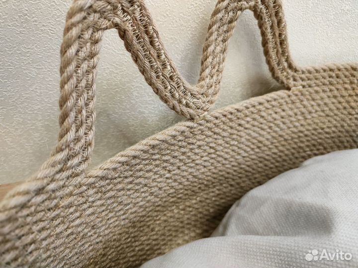 Лежанка для котов и собак. Новая