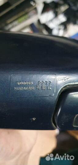 Боковое зеркало правое на toyota Carina ST170