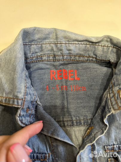 Джинсовая рубашка