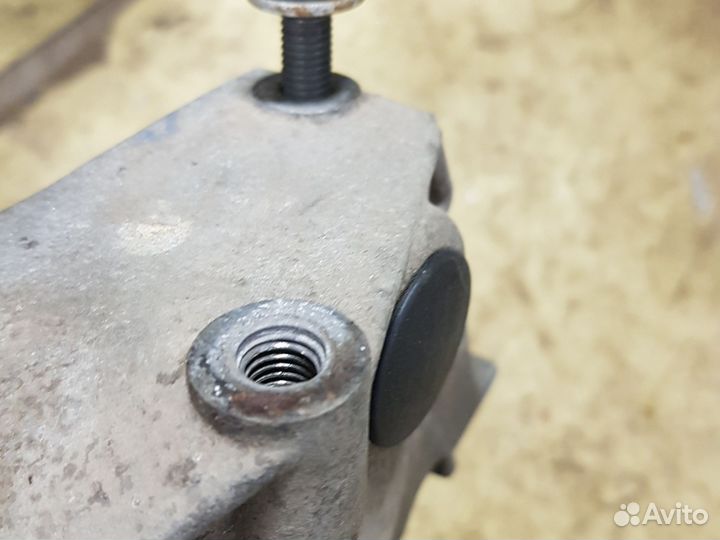 Крышка ремня грм Рено Логан