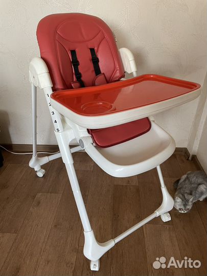 Детский стульчик для кормления