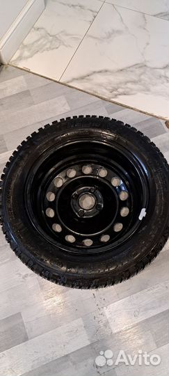 Michelin X-Ice North 3 215/55 R16