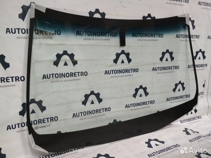 Лобовое стекло Nissan X-Trail T31