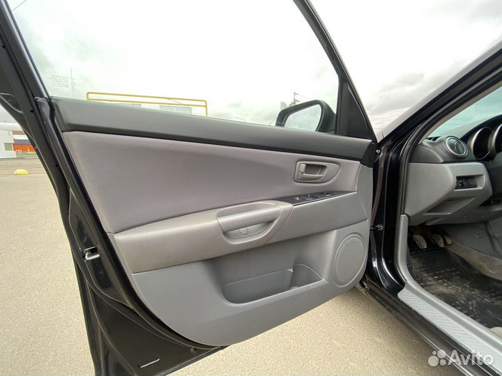 Mazda 3 1.6 МТ, 2007, 174 131 км