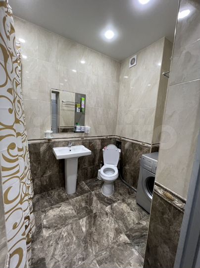 2-к. квартира, 80 м², 3/10 эт.