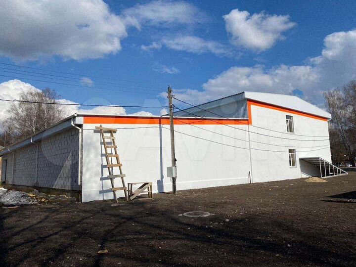 Торговая площадь, 2400 м²