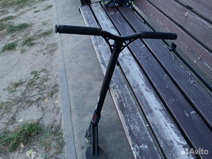 Трюковой самокат tech team