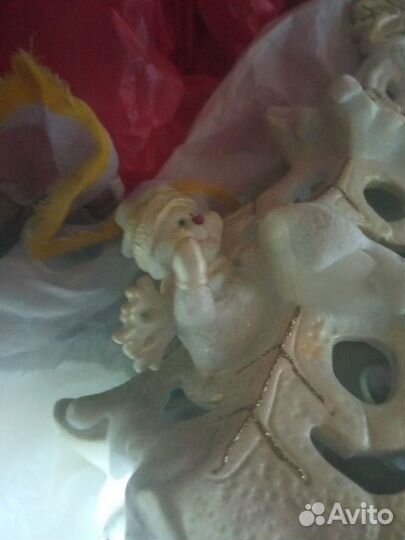 Фарфоровая статуэтка