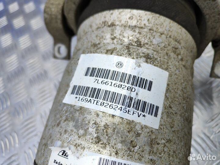 Амортизатор задний правый Volkswagen Touareg 3.6