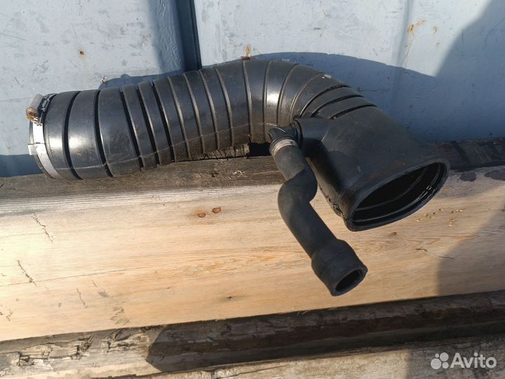 Патрубок дроссельной заслонки