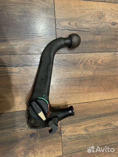 Фаркоп Мерседес 124