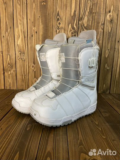 Сноубордические ботинки Burton Mint 40,5