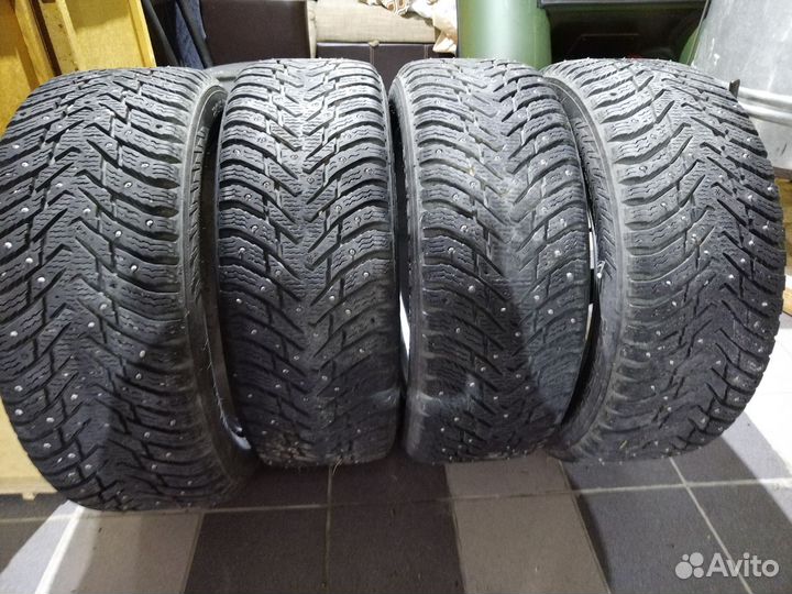 Nokian Tyres Hakkapeliitta 8 205/55 R16 94T