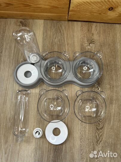 Миска для кошек и собак с поилкой