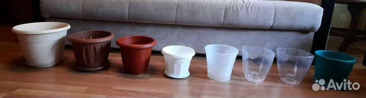 Горшок цветочный пластиковый